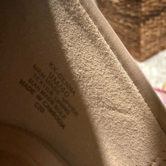 Kelly & Katie Cream Heels Neutral Officewear Party Minimalist Semi Formal - Picture 7 of 7